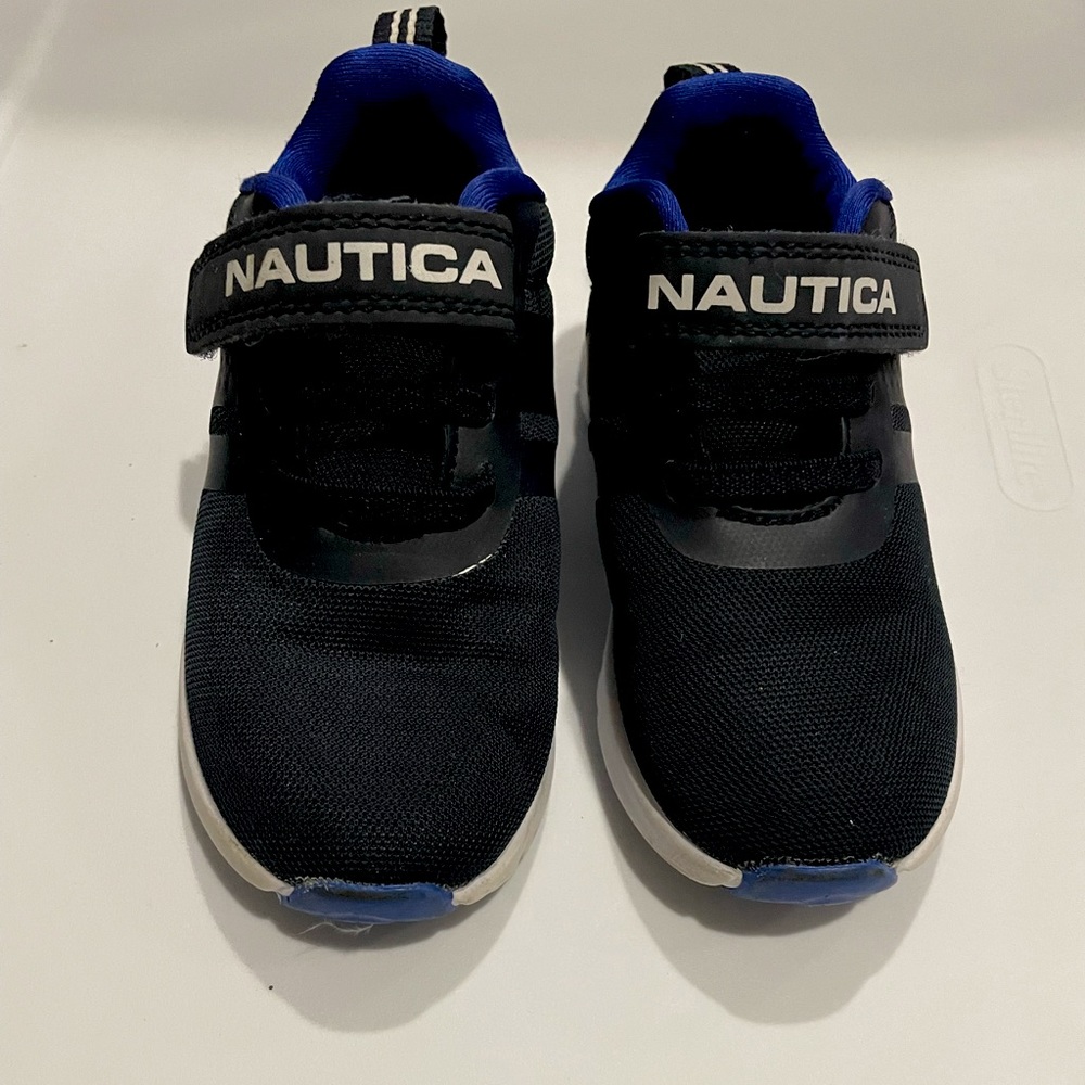 NAUTICA sneakers boys size 8